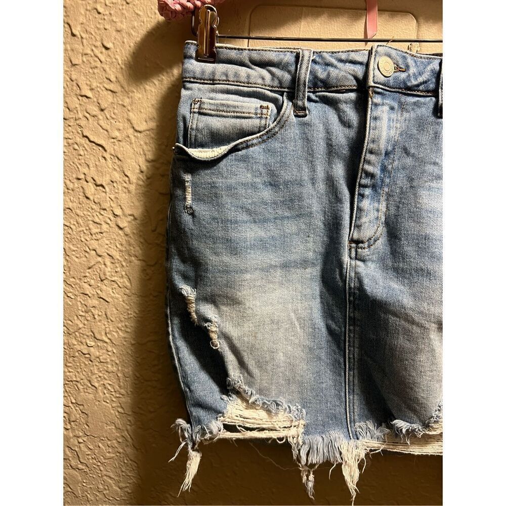 Risen Los Angeles Distressed Denim Skirt Woman’s Size Large - Picture 3 of 11